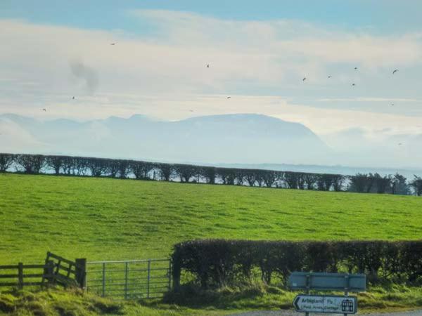 Simmer Dim Kirkbean エクステリア 写真
